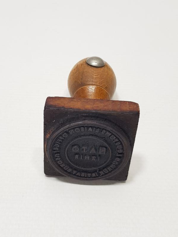 ANTİKA İZMİR NATO GÜMRÜK İRTİBAT BÜROSU MÜHÜRÜ