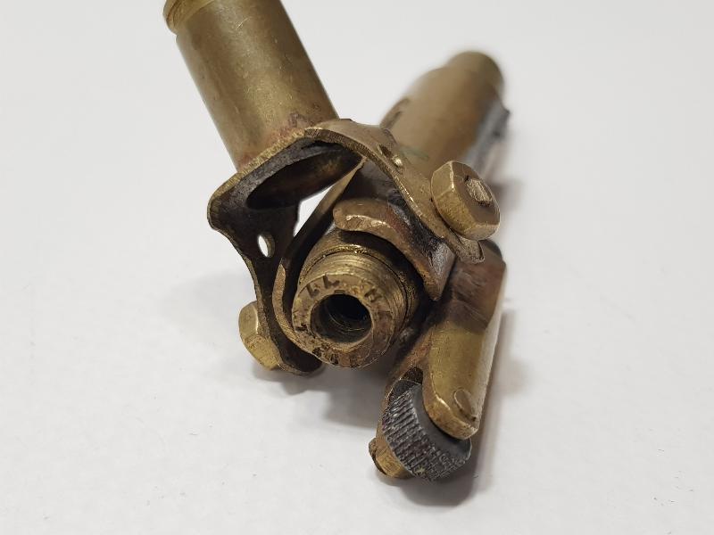 ANTİKA MERMİLERDEN YAPILMIŞ ÇAKMAK