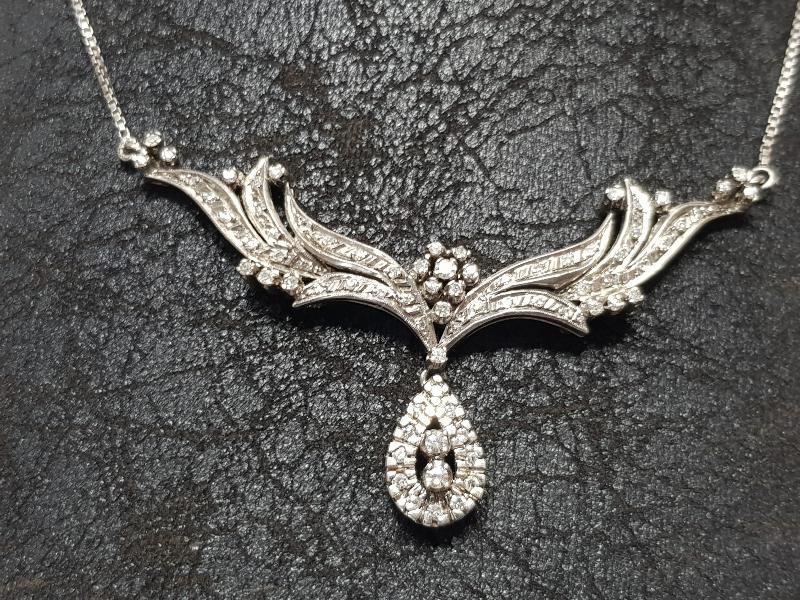 ANTİKA PIRLANTA GERDANLIK