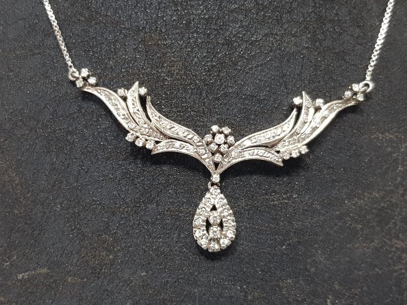 ANTİKA PIRLANTA GERDANLIK