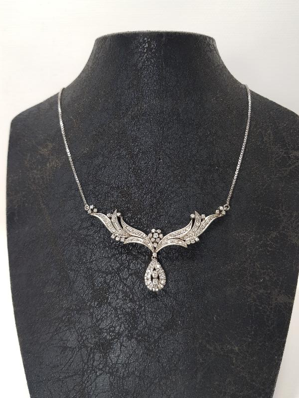 ANTİKA PIRLANTA GERDANLIK