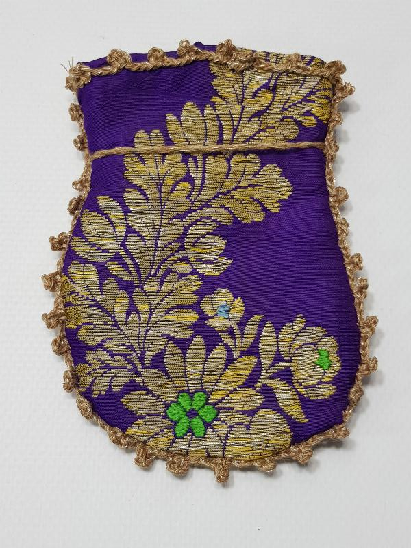 OSMANLI DÖNEMİ ALTIN SIRMA İŞLEMELİ ELMASİYE GELİN KESESİ 