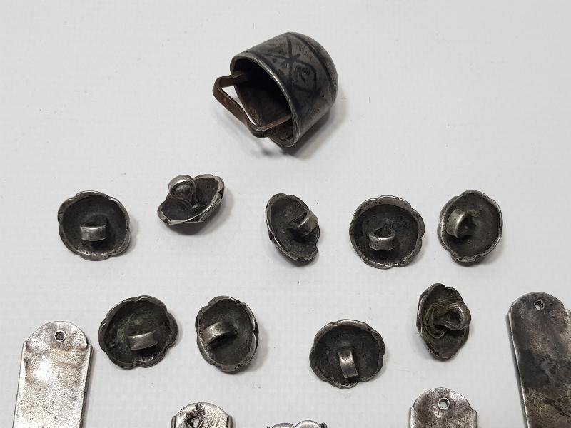 OSMANLI DÖNEMİ SAVATLI, YAZILI VE AY YILDIZLI GÜMÜŞ ÇERKES KEMERİ PARÇALARI