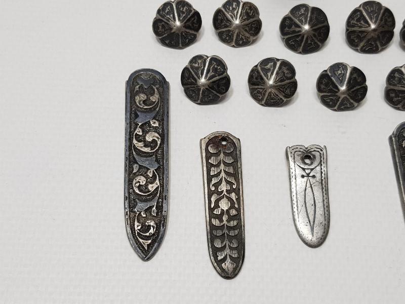 OSMANLI DÖNEMİ SAVATLI, YAZILI VE AY YILDIZLI GÜMÜŞ ÇERKES KEMERİ PARÇALARI