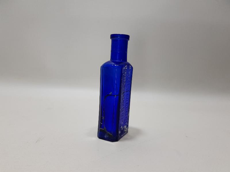 OSMANLI TIP VE ECZA TARİHİ: CONSTANTINOPLE İLAÇ ŞİŞESİ