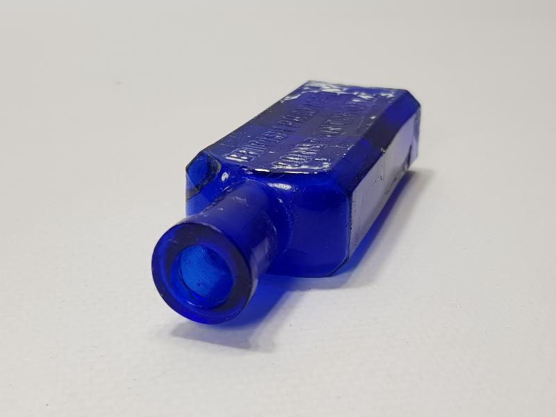 OSMANLI TIP VE ECZA TARİHİ: CONSTANTINOPLE İLAÇ ŞİŞESİ