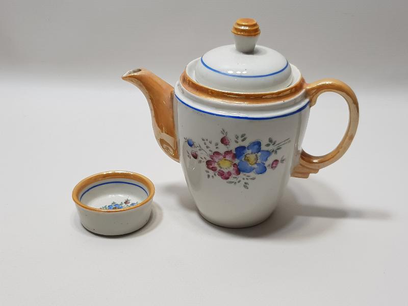 ANTİKA PORSELEN POT VE FİNCANI