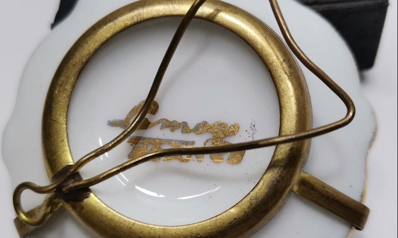 KÖPEK RESİMLİ LIMOGES MARKA MİNİ DUVAR TABAĞI