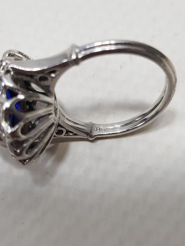 SAFİR VE ELMAS TAŞLI ANTİKA ALTIN YÜZÜK