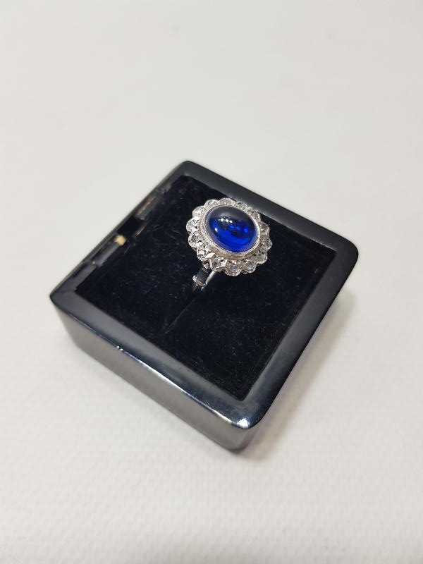 SAFİR VE ELMAS TAŞLI ANTİKA ALTIN YÜZÜK