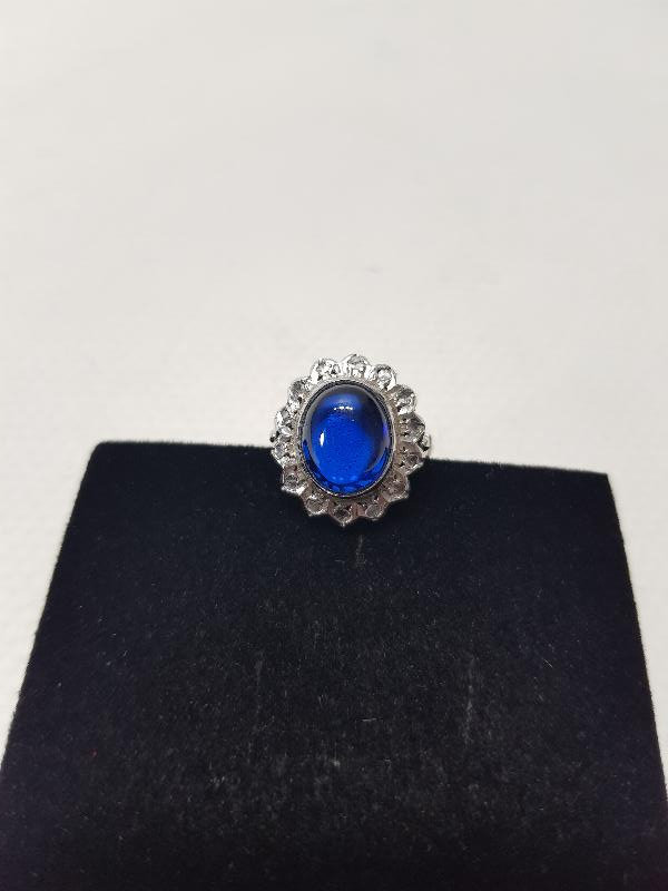 SAFİR VE ELMAS TAŞLI ANTİKA ALTIN YÜZÜK