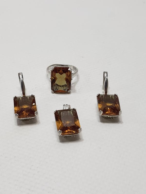 ZULTANİT TAŞLI GÜMÜŞ TAKI SETİ