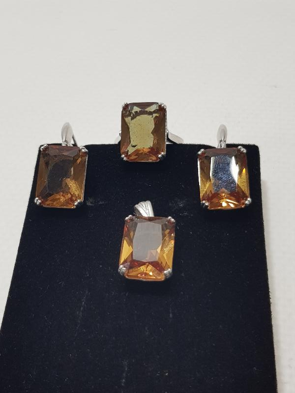 ZULTANİT TAŞLI GÜMÜŞ TAKI SETİ