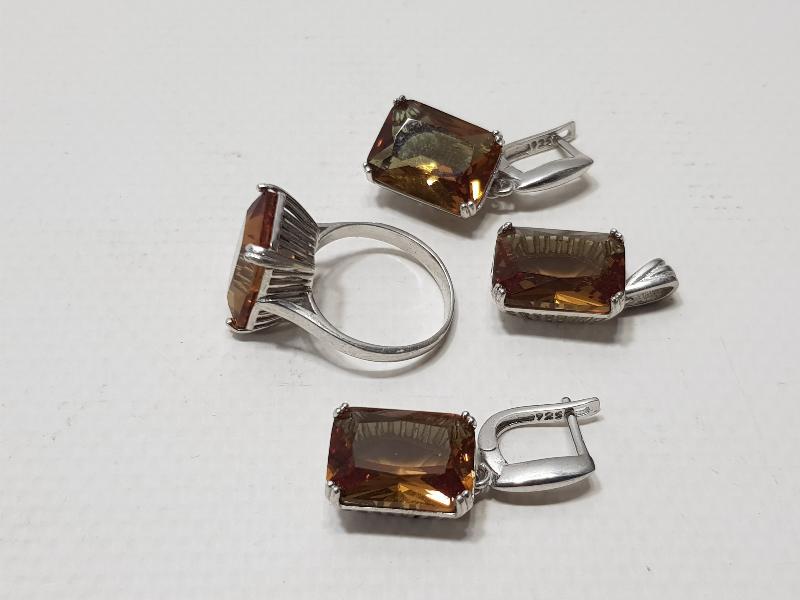 ZULTANİT TAŞLI GÜMÜŞ TAKI SETİ