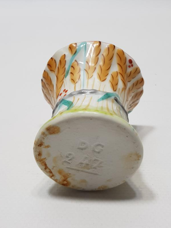 ANTİKA PORSELEN HATTAT RIHDANI