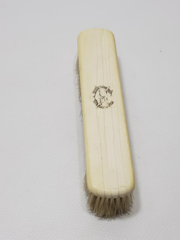 OSMANLI DÖNEMİ CH İNİSİYALLİ FİLDİŞİ ELBİSE FIRÇASI