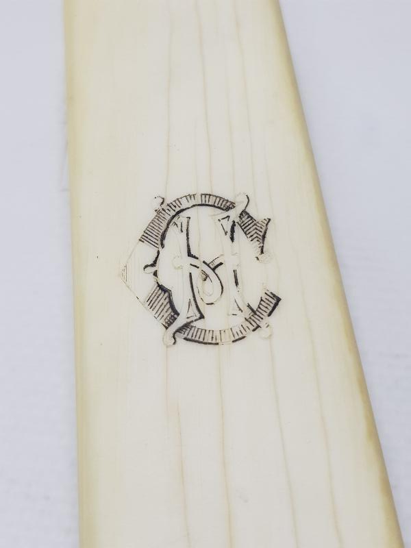 OSMANLI DÖNEMİ CH İNİSİYALLİ FİLDİŞİ ELBİSE FIRÇASI