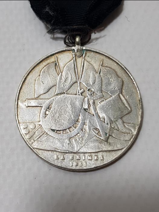 OSMANLI DÖNEMİ ORJİNAL ASKISIYLA GÜMÜŞ KIRIM MADALYASI 