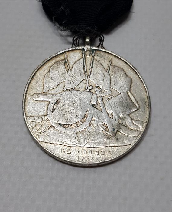 OSMANLI DÖNEMİ ORJİNAL ASKISIYLA GÜMÜŞ KIRIM MADALYASI 