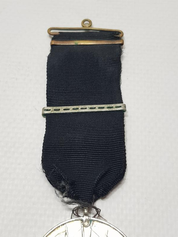 OSMANLI DÖNEMİ ORJİNAL ASKISIYLA GÜMÜŞ KIRIM MADALYASI 