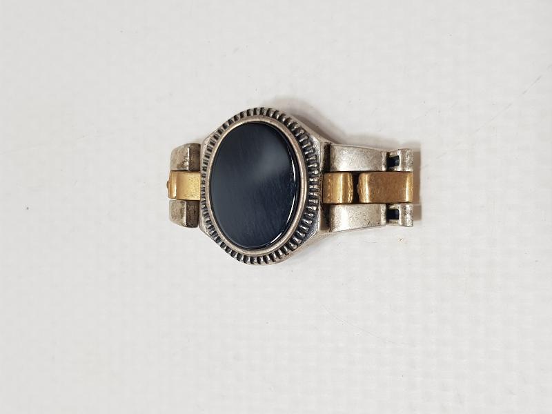 SAAT KORDONU FORMLU OLTU TAŞLI YÜZÜK