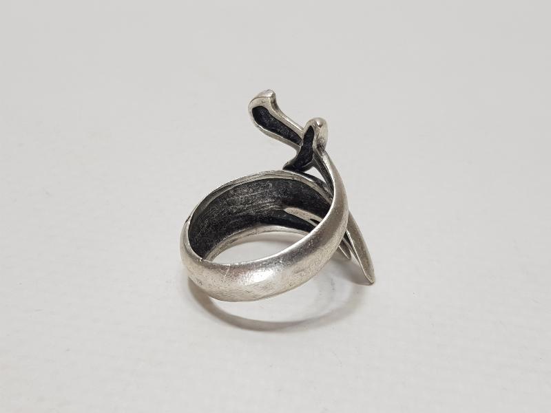 ÜZERİ HADİS YAZILI ZÜLFİKAR KILICI FORMLU YÜZÜK