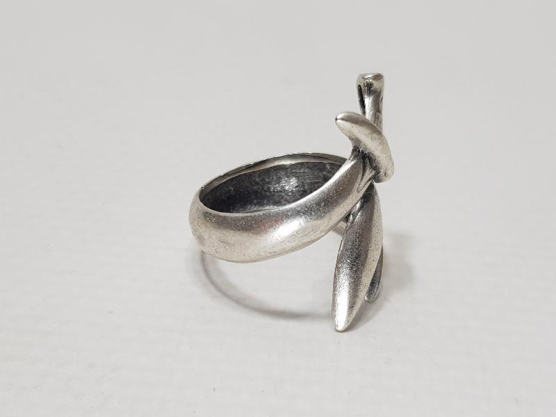 ÜZERİ HADİS YAZILI ZÜLFİKAR KILICI FORMLU YÜZÜK