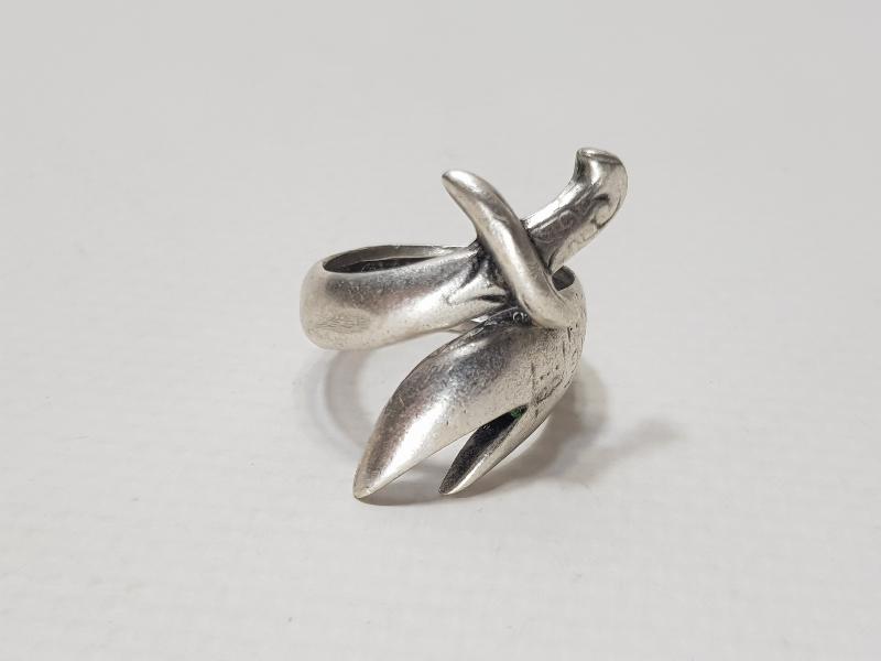 ÜZERİ HADİS YAZILI ZÜLFİKAR KILICI FORMLU YÜZÜK