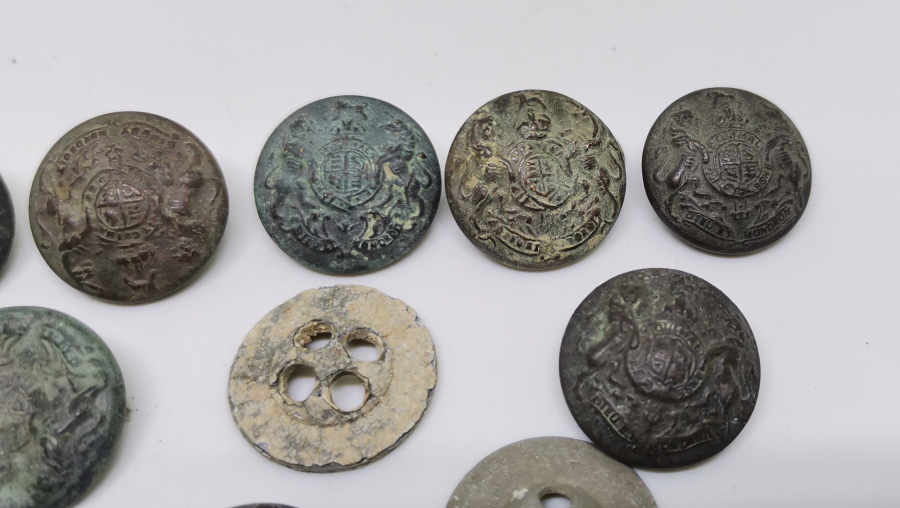 1. DÜNYA SAVAŞI DÖNEMİ İNGİLİZ ASKERİ DÜĞME LOTU