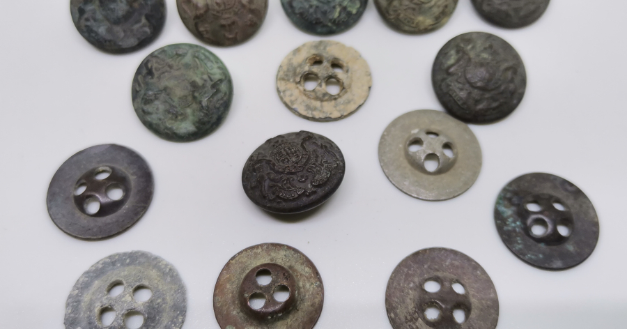 1. DÜNYA SAVAŞI DÖNEMİ İNGİLİZ ASKERİ DÜĞME LOTU