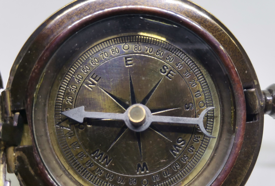 ANTİKA GÖRÜNÜMLÜ İNGİLİZ PUSULA