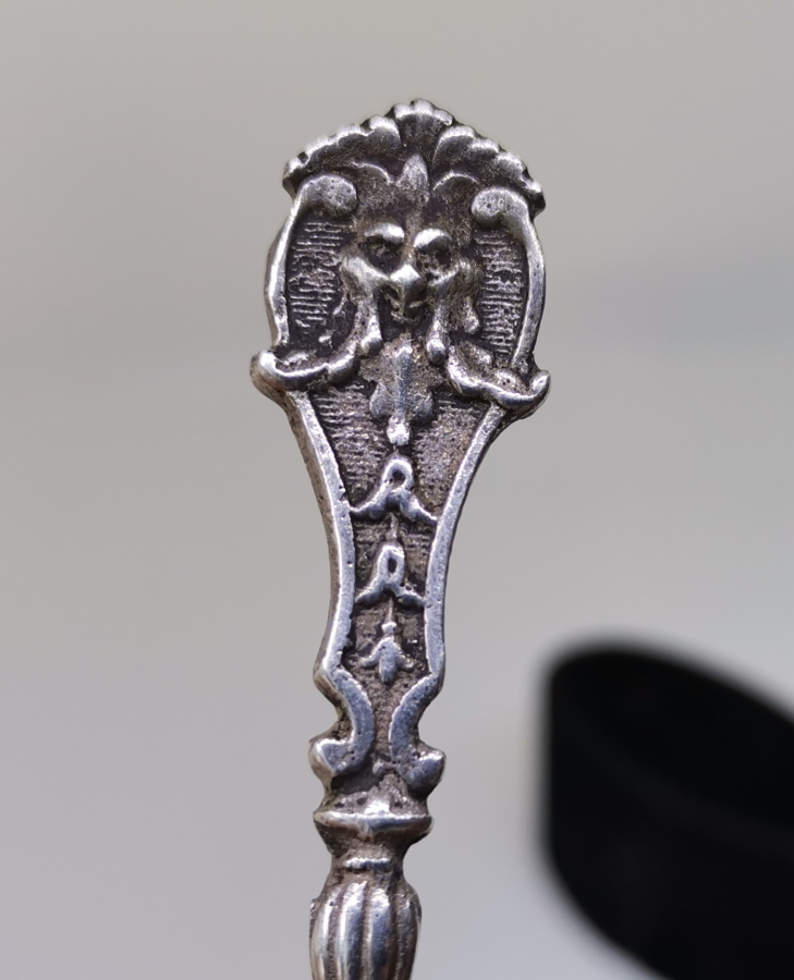 ANTİKA GÜMÜŞ LİMON ÇATALI