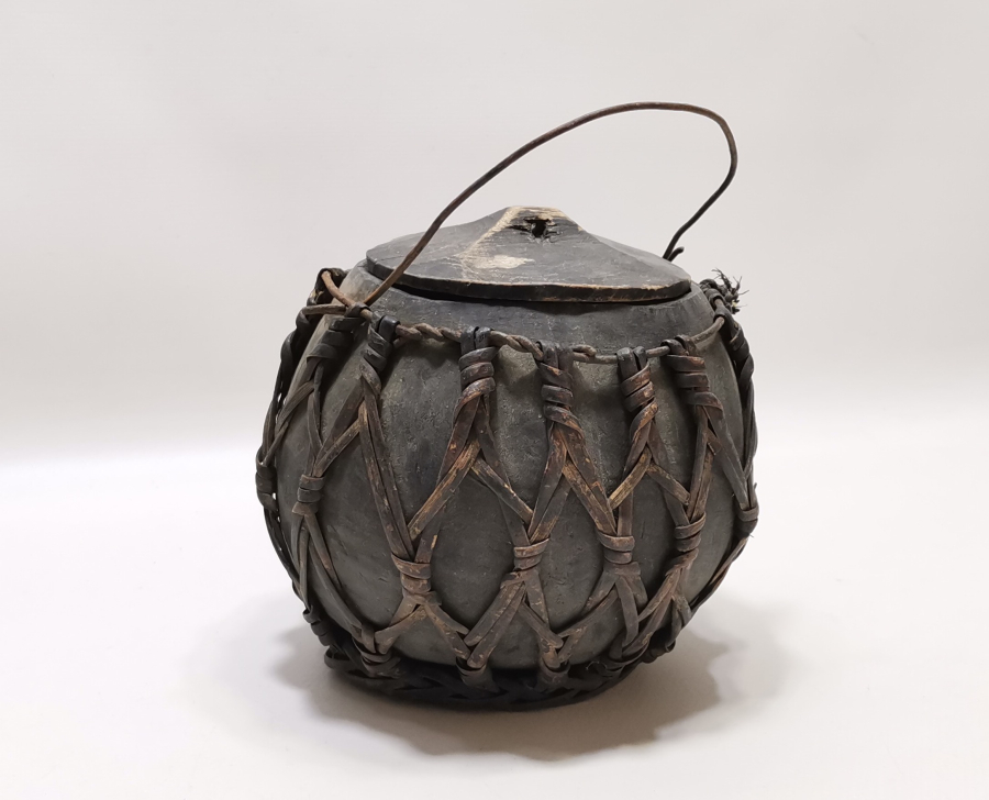 DERİ VE AHŞAPTAN MAMUL NADİR ANTİKA MAYALIK