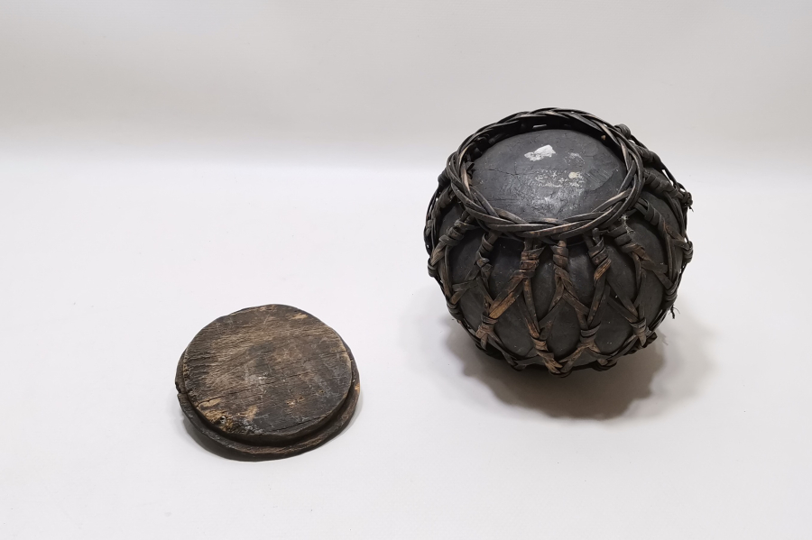 DERİ VE AHŞAPTAN MAMUL NADİR ANTİKA MAYALIK