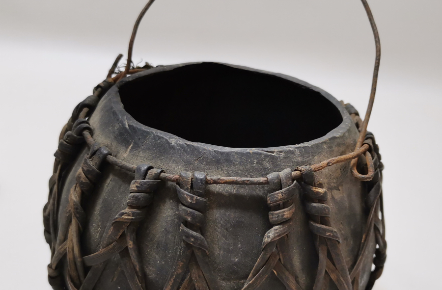 DERİ VE AHŞAPTAN MAMUL NADİR ANTİKA MAYALIK