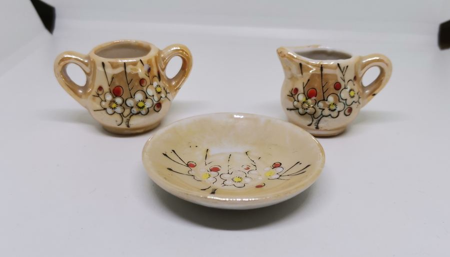 ESKİ JAPON YAPIMI EL BOYAMA MİNYATÜR ÇAY TAKIMI