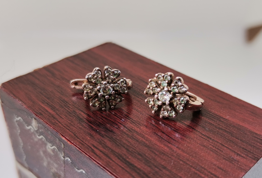 GÜMÜŞ ÜZERİ ALTIN KAPLAMA MARGAZİT TAŞLI KÜPE