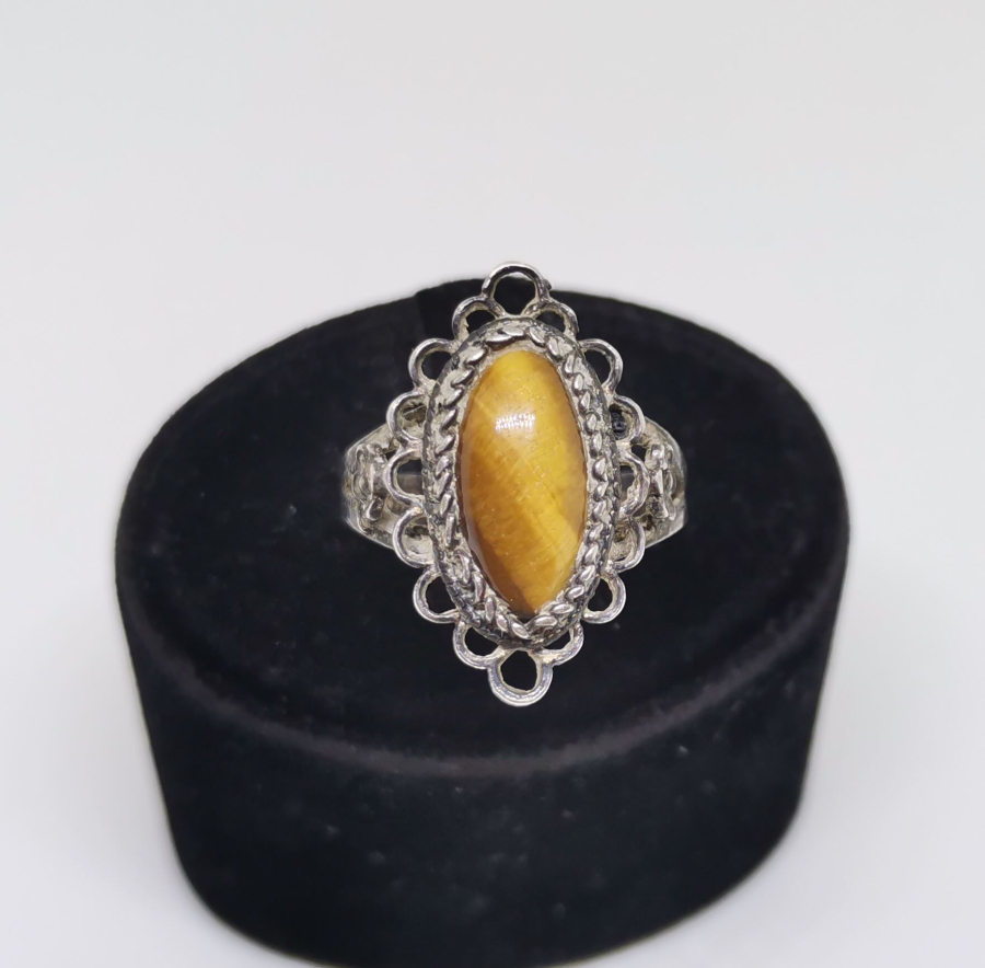 KAPLAN GÖZÜ TAŞLI KABARTMA İŞÇİLİKLİ ÖZEL YAPIM GÜMÜŞ YÜZÜK