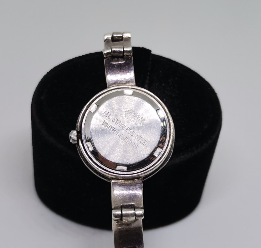 MARGAZİT TAŞLI GÜMÜŞ KOL SAATİ