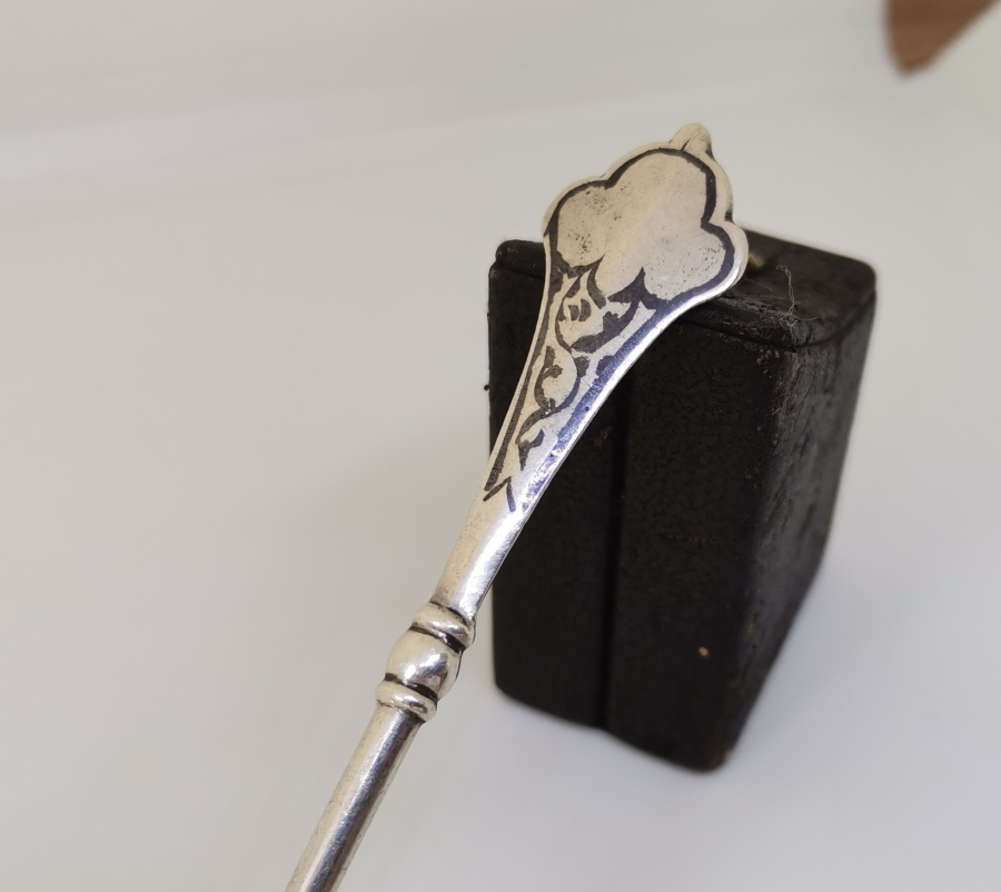  ORAK ÇEKİÇ DAMGALI SOVYET RUSYA YAPIMI SAVATLI GÜMÜŞ KAŞIK