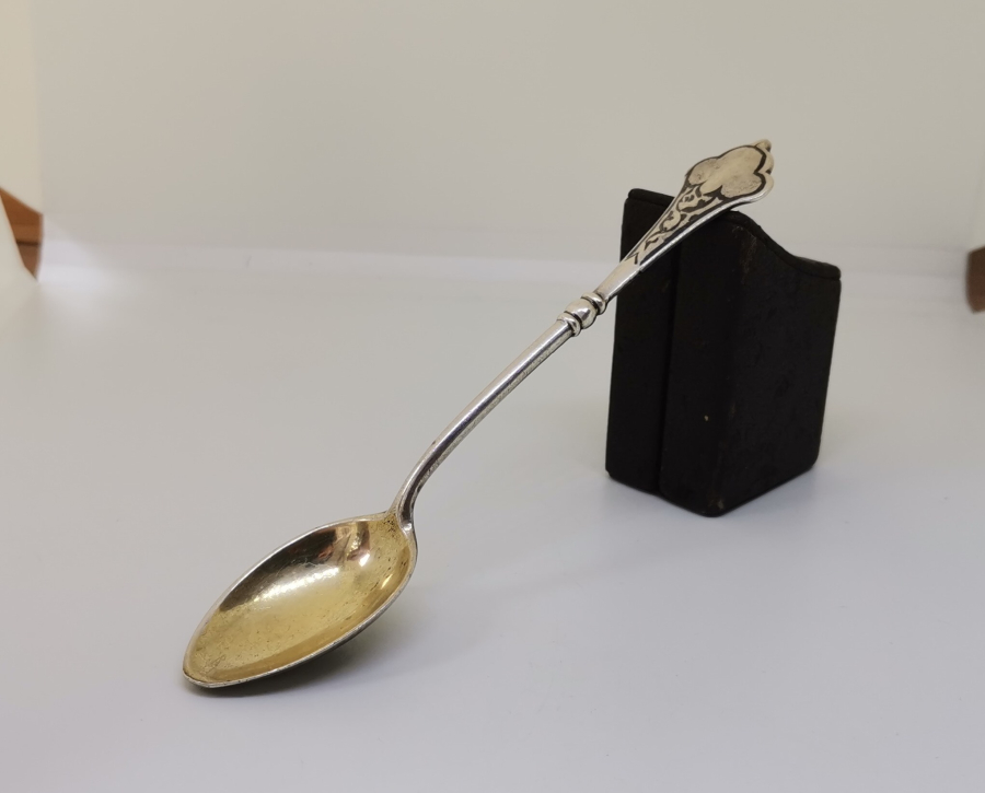  ORAK ÇEKİÇ DAMGALI SOVYET RUSYA YAPIMI SAVATLI GÜMÜŞ KAŞIK