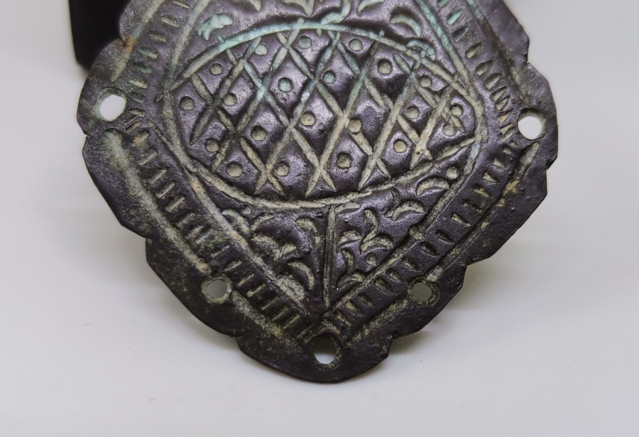 OSMANLI DÖNEMİ KABARTMA İŞÇİLİKLİ ARMUDİ KOLYE