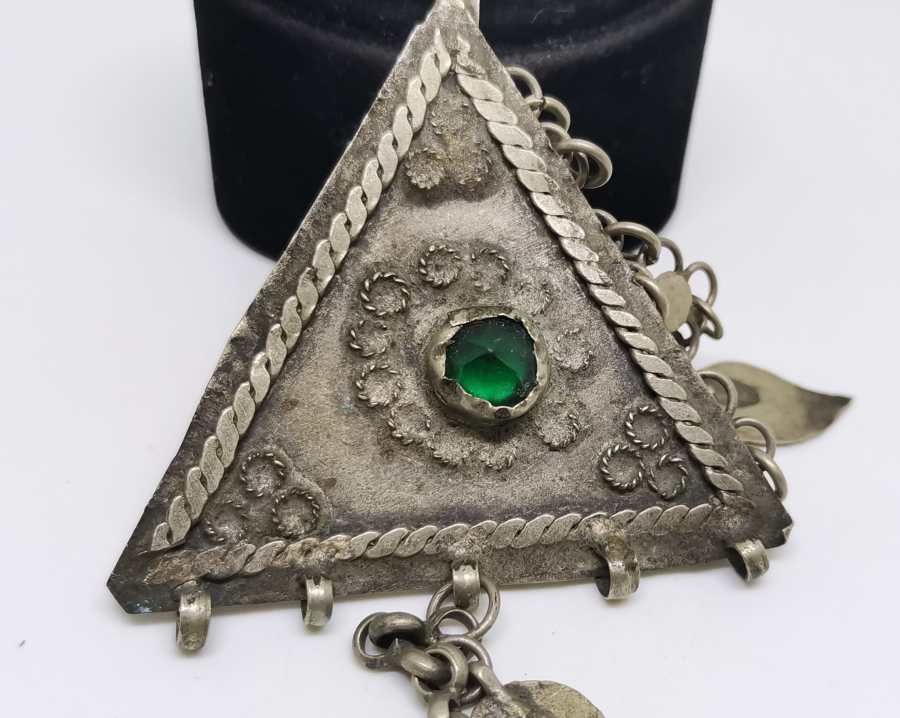 OSMANLI DÖNEMİ KABARTMA İŞÇİLİKLİ FES SÜSÜ