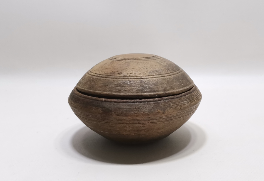 OSMANLI DÖNEMİ NADİR FORMDA TEKKE İŞİ KAPAKLI TESPİH KUTUSU