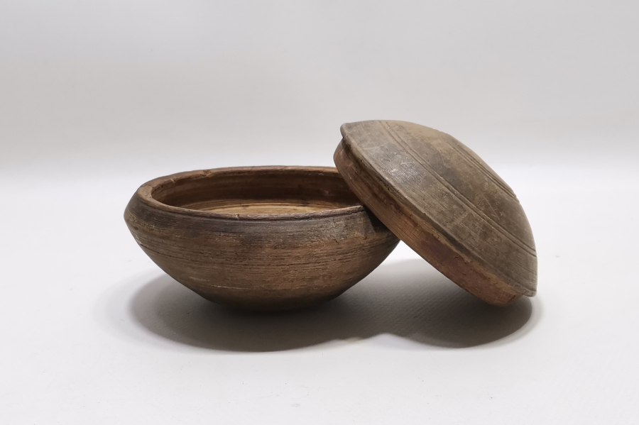 OSMANLI DÖNEMİ NADİR FORMDA TEKKE İŞİ KAPAKLI TESPİH KUTUSU