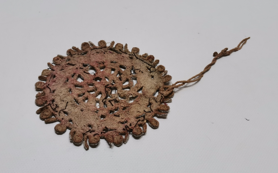 OSMANLI DÖNEMİ OPAL BONCUKLARLA SÜSLÜ ÇOK NADİR GELİN TEPELİĞİ