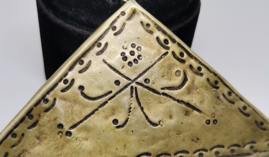 OSMANLI DÖNEMİ ÜZERİNDE KINIK BOYU AMBLEMİ BULUNAN NADİR HAMAYIL