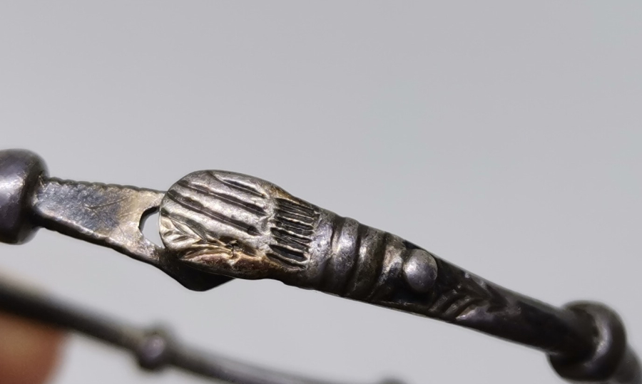 ÜZERİNDE ZEYTİN DALI FİGÜRÜ BULUNAN OSMANLI DÖNEMİ ÇOK NADİR RUM İŞİ GÜMÜŞ BİLEZİK - PAZUBEND