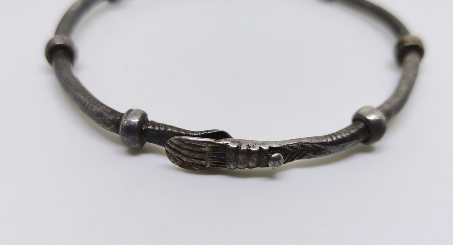 ÜZERİNDE ZEYTİN DALI FİGÜRÜ BULUNAN OSMANLI DÖNEMİ ÇOK NADİR RUM İŞİ GÜMÜŞ BİLEZİK - PAZUBEND