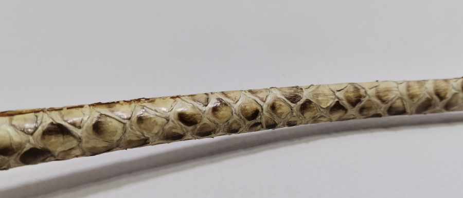 YILAN DERİSİNDEN YAPILMIŞ ANTİKA KEMER